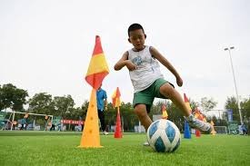 约基奇39+10+10创纪录！雄鹿虽6人得分上双，但双核伤缺难敌掘金？