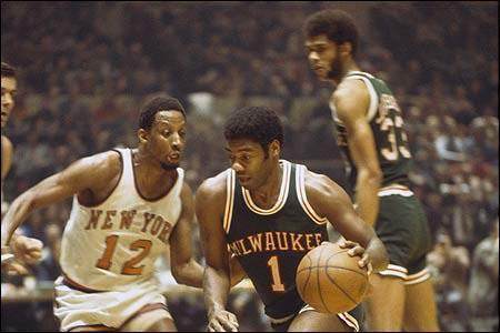 行侠是出于 行侠是出于